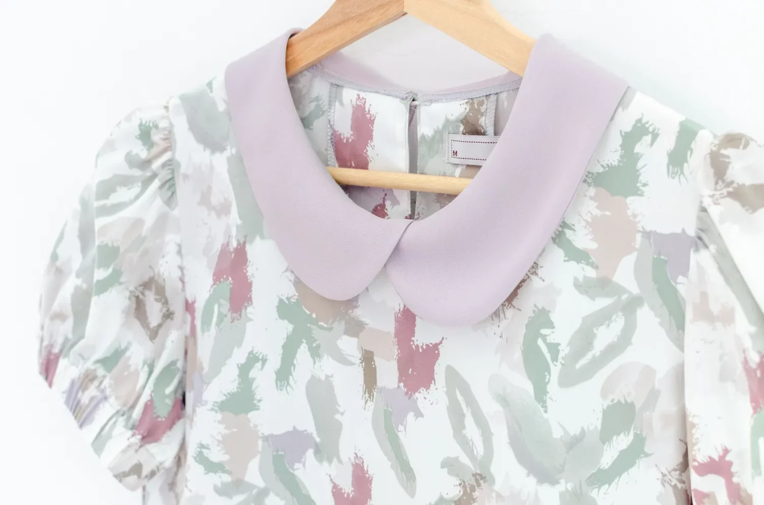 Alternative view of MT5040 Overlap Collar Floral Blouse – White-Taro