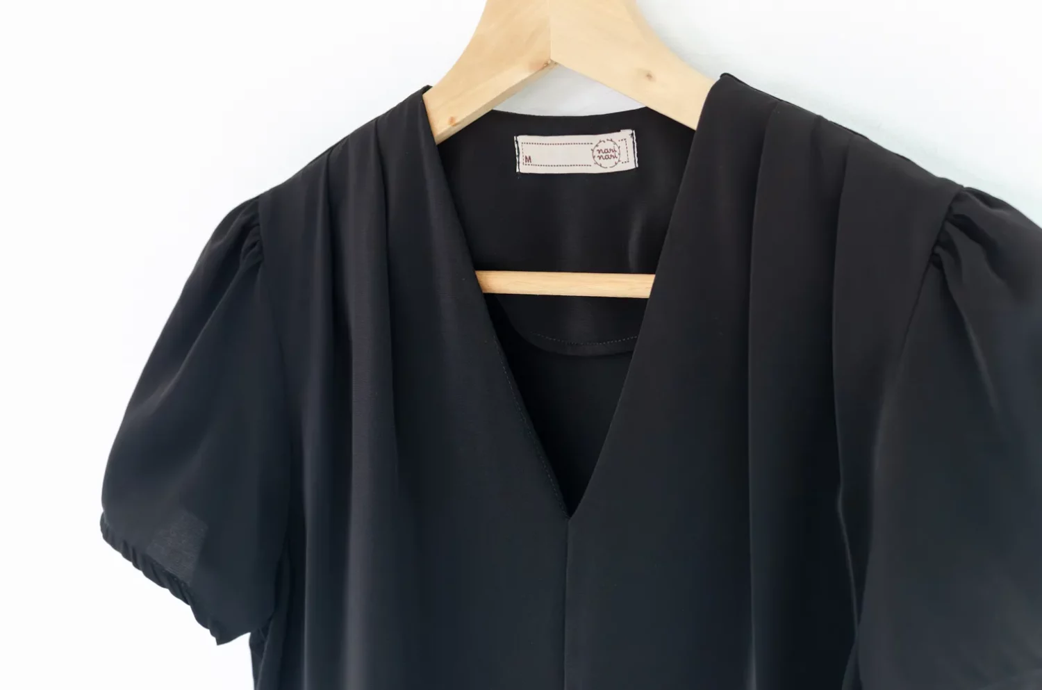 Alternative view of MT0601 V-Collar Sophie Blouse – Black