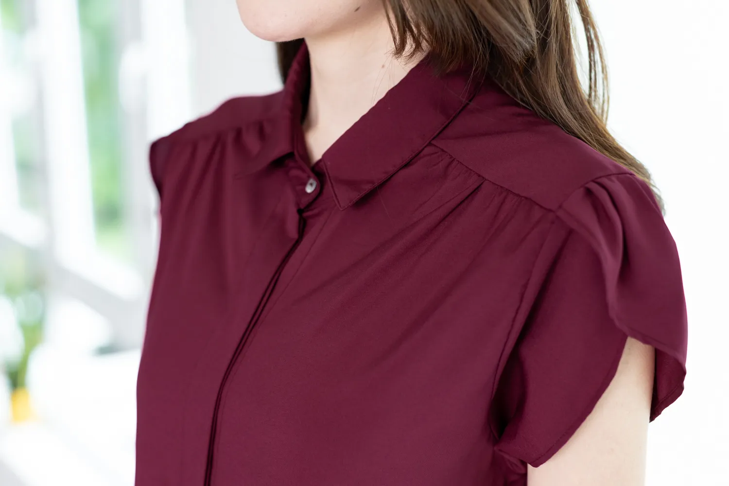 Alternative view of MN0222 Petal Sleeve Shirt – Red Wine