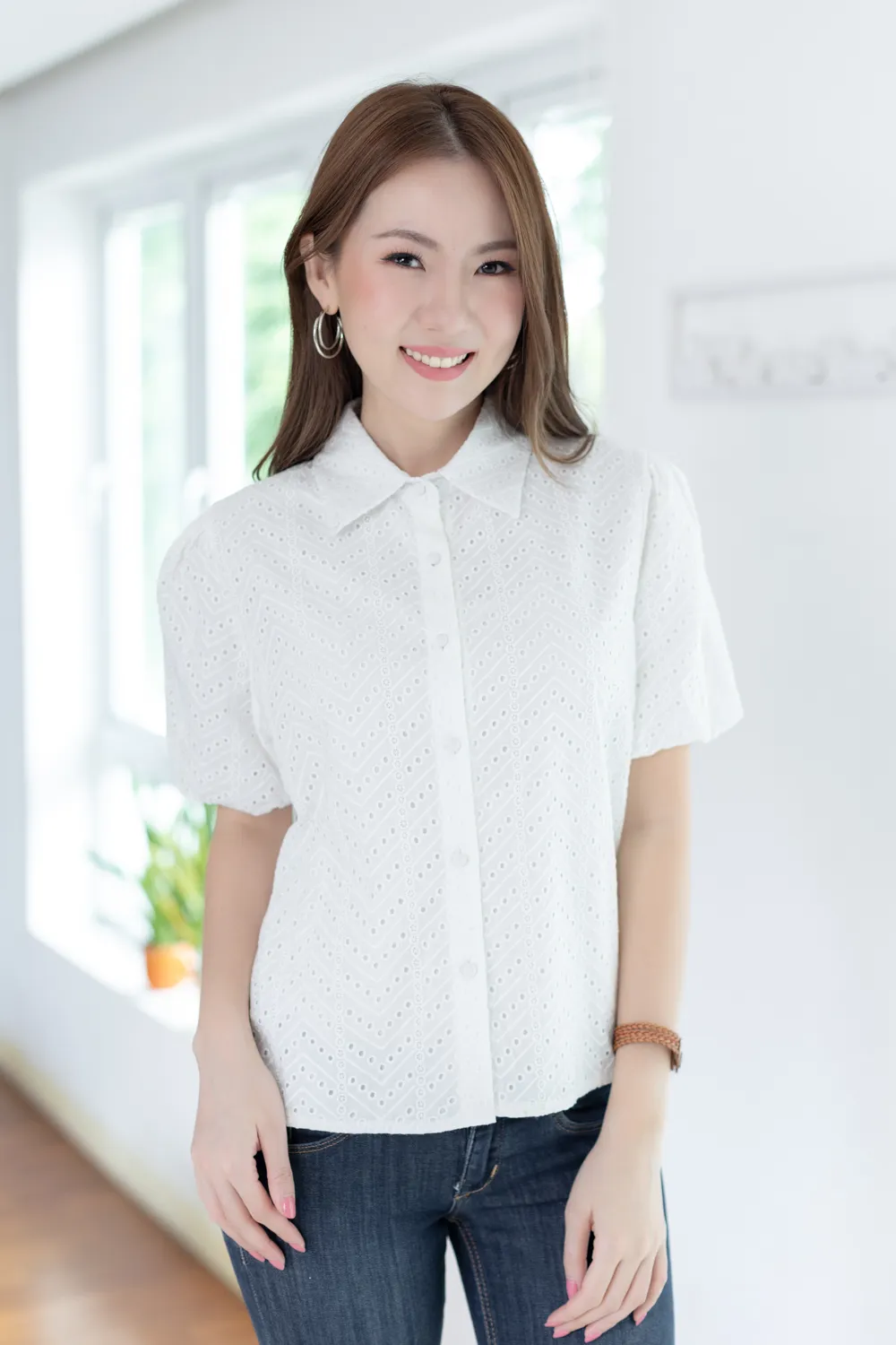 NT2486 Balloon Sleeve Perforated Shirt – White