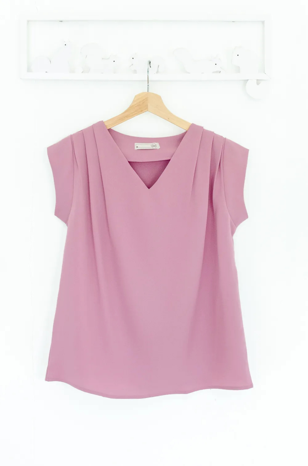 MT3100 Classic Sleeveless Blouse – Pink