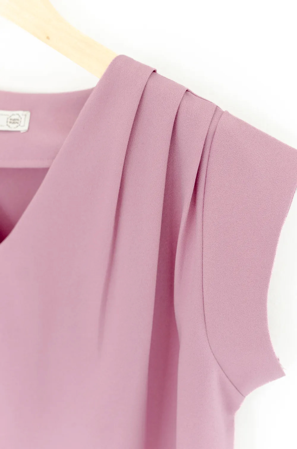 Alternative view of MT3100 Classic Sleeveless Blouse – Pink