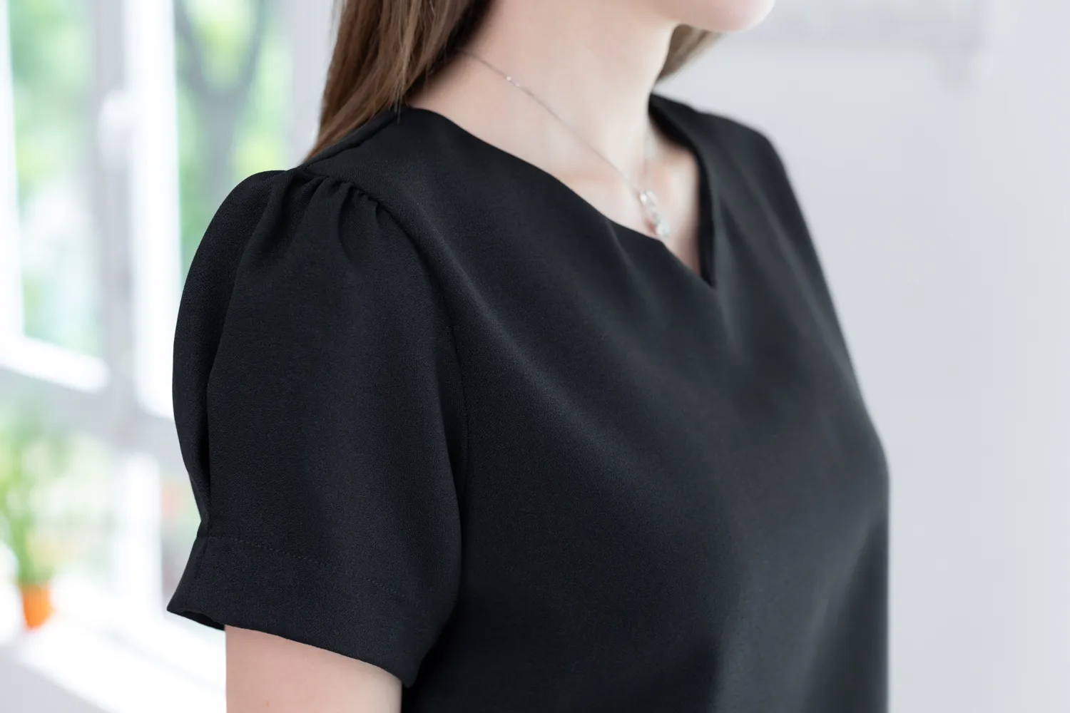 Alternative view of MT0206 Folded Sleeve Classic Blouse – Black
