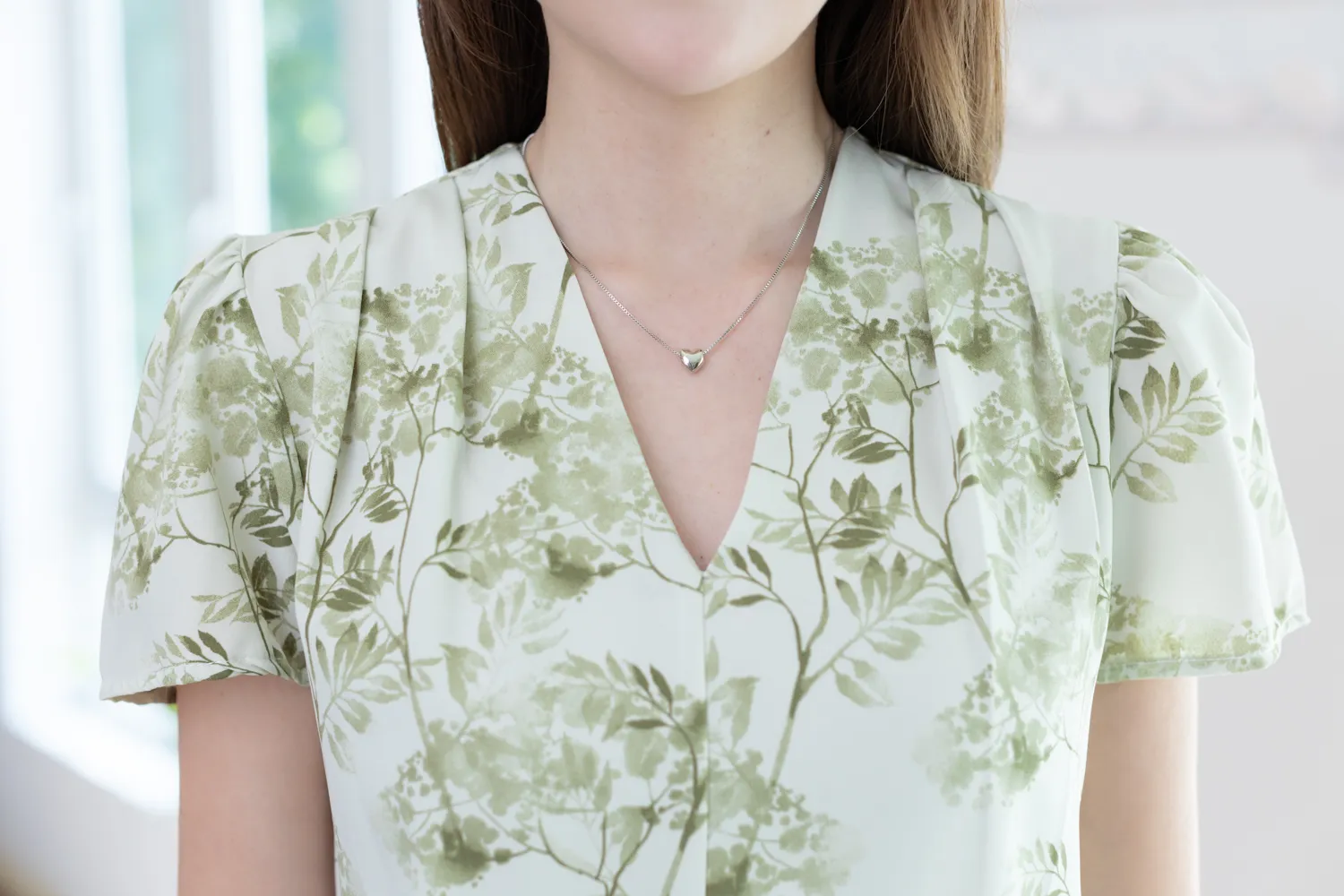 Alternative view of MT0601 V-Collar Twigelle Blouse – Pistachio Green