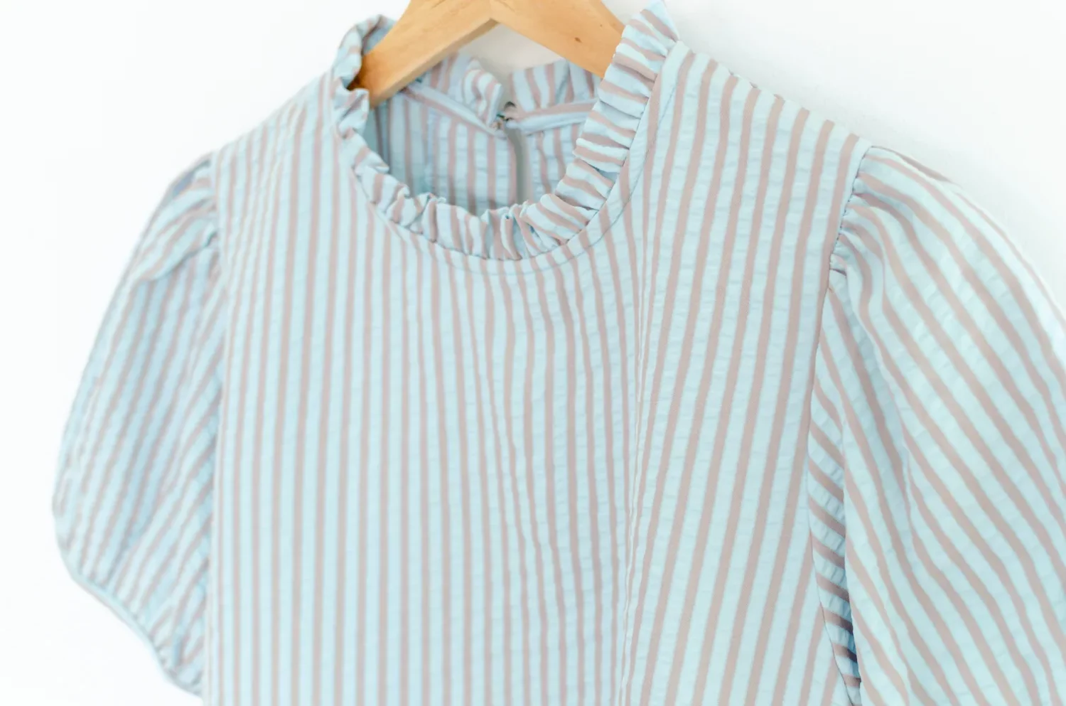 Alternative view of MT2710 Ruff Collar Striped Blouse – Blue-Grey