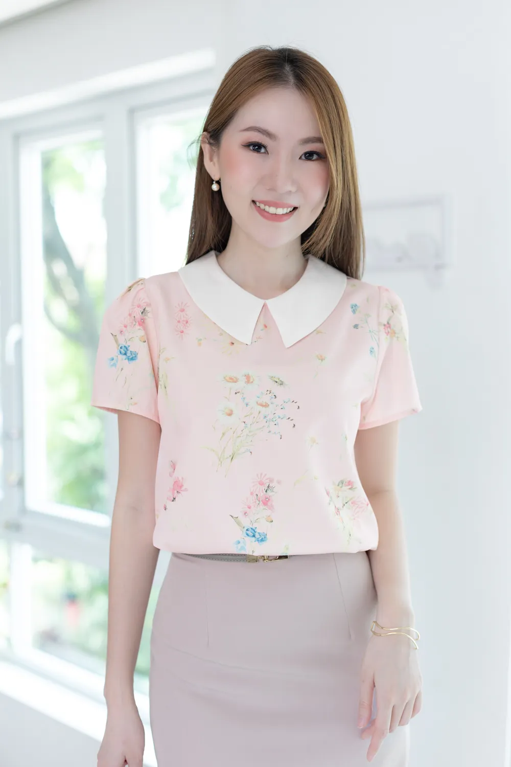 MT1301 Point Collar Cosmos Crinkled Blouse – Light Pink