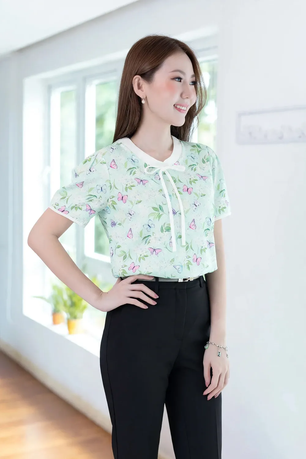 MT3721 Overlap Collar Butterfly Blouse with Bow – Mint Green