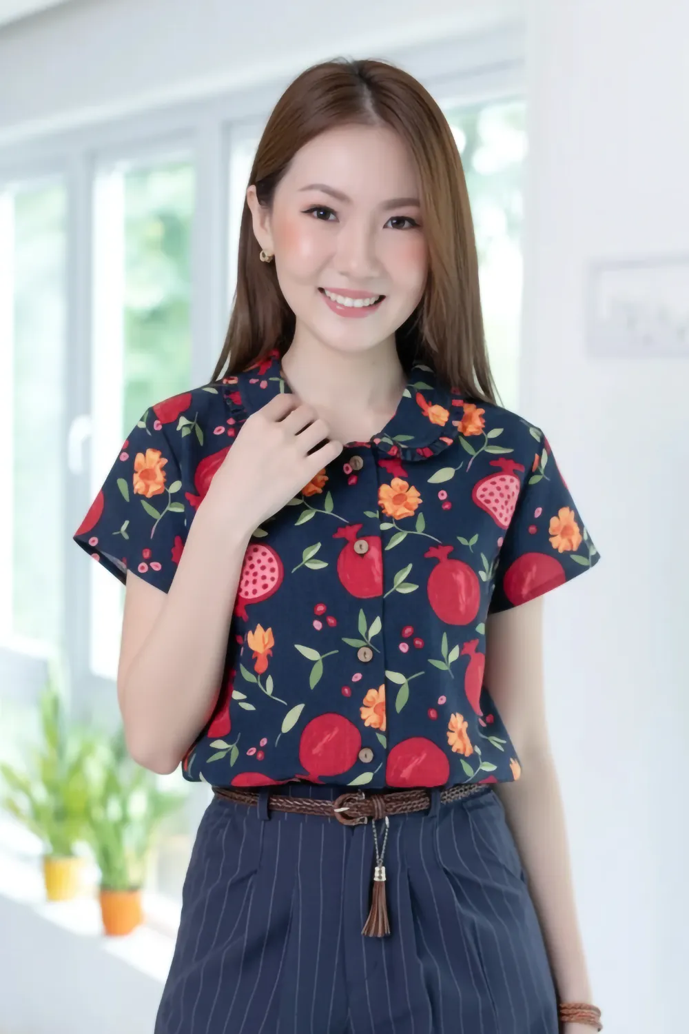 PT0245 Frill Peter Pan Collar Shirt – Pom Navy