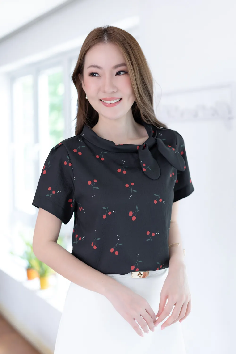 MT5139 Cherry Side Bow Crinkled Blouse – Black