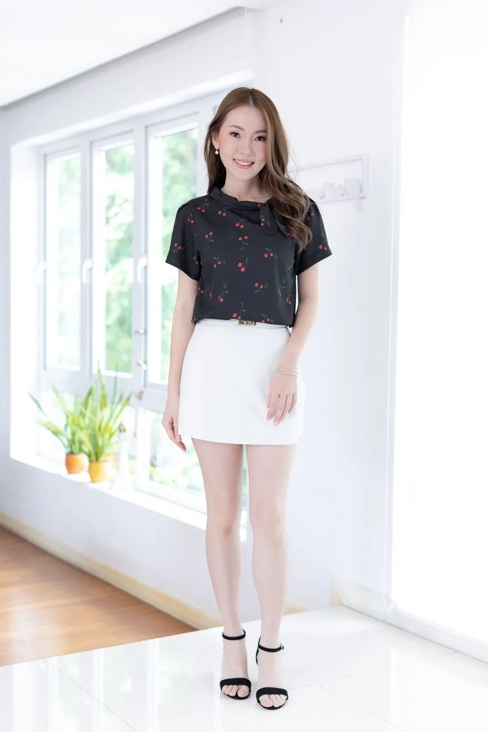 MT5139 Cherry Side Bow Crinkled Blouse – Black - Image 3