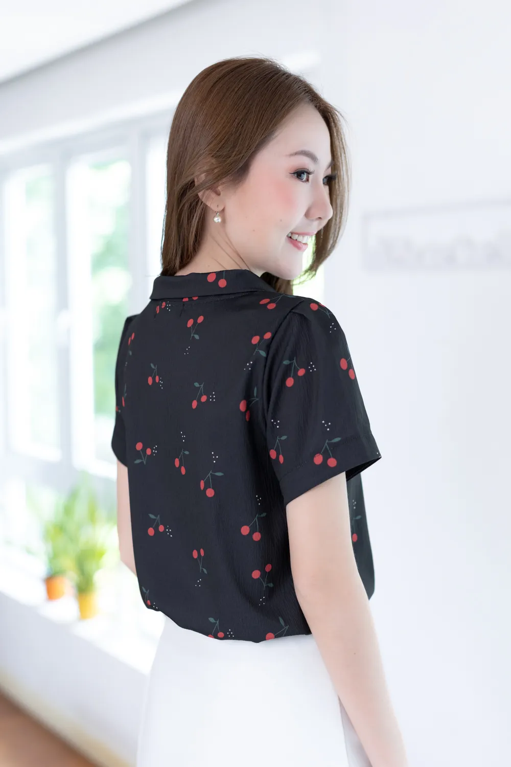 MT5139 Cherry Side Bow Crinkled Blouse – Black - Image 7