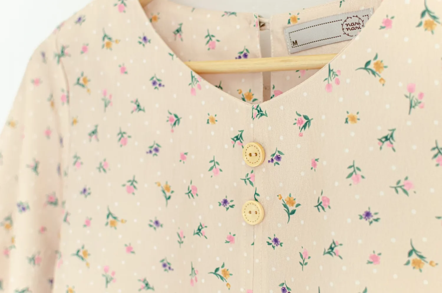 Alternative view of MT5620 Button Accent Posies Blouse – Cream