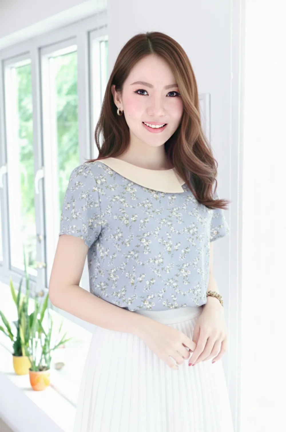 NT2334 Skew Point Collar Blouse – Blue