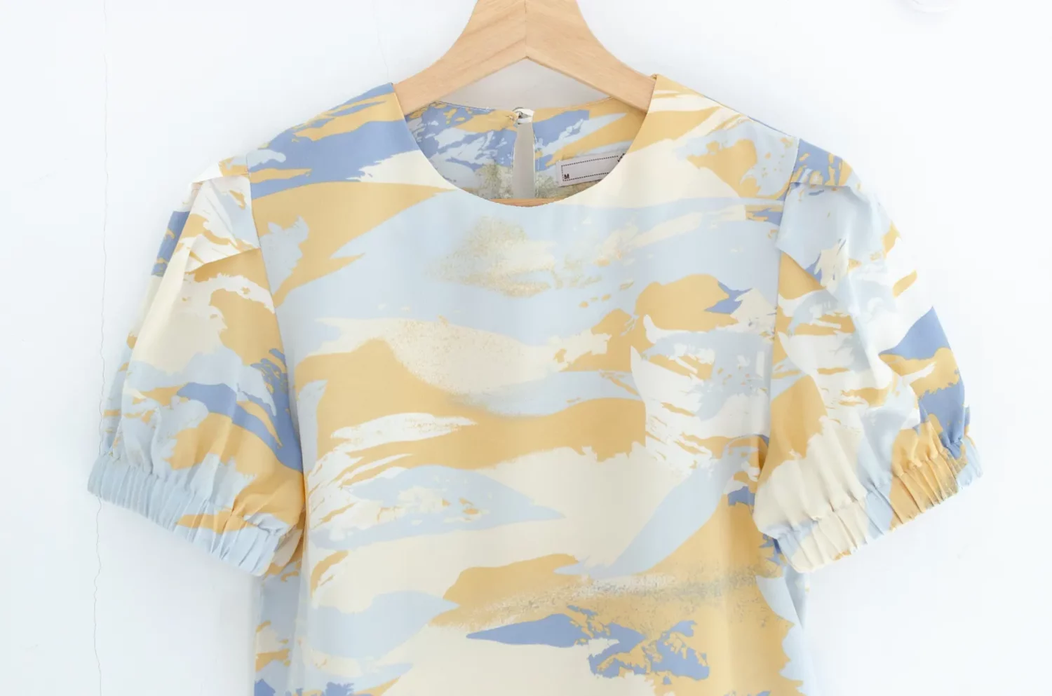 Alternative view of MT3016 Puff Sleeve Graphic Blouse – Sunrise Blue