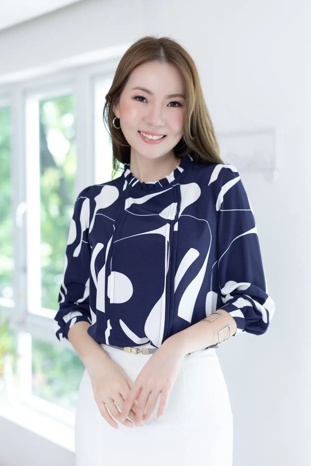 MT0431 Ruff Collar Pintuck Bow Blouse – Navy Blue - Image 7