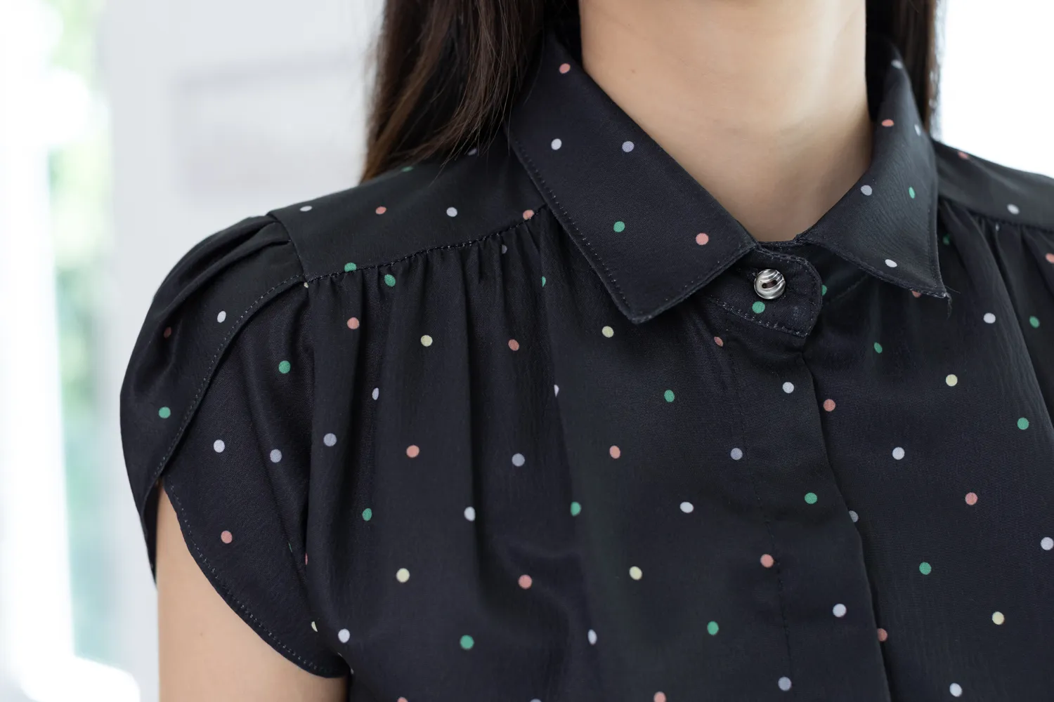 MN0222 Polka Dot Petal Sleeve Shirt – Black - Image 2