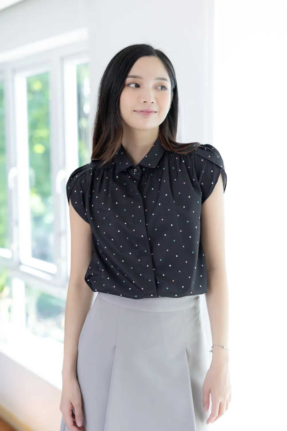 MN0222 Polka Dot Petal Sleeve Shirt – Black - Image 7