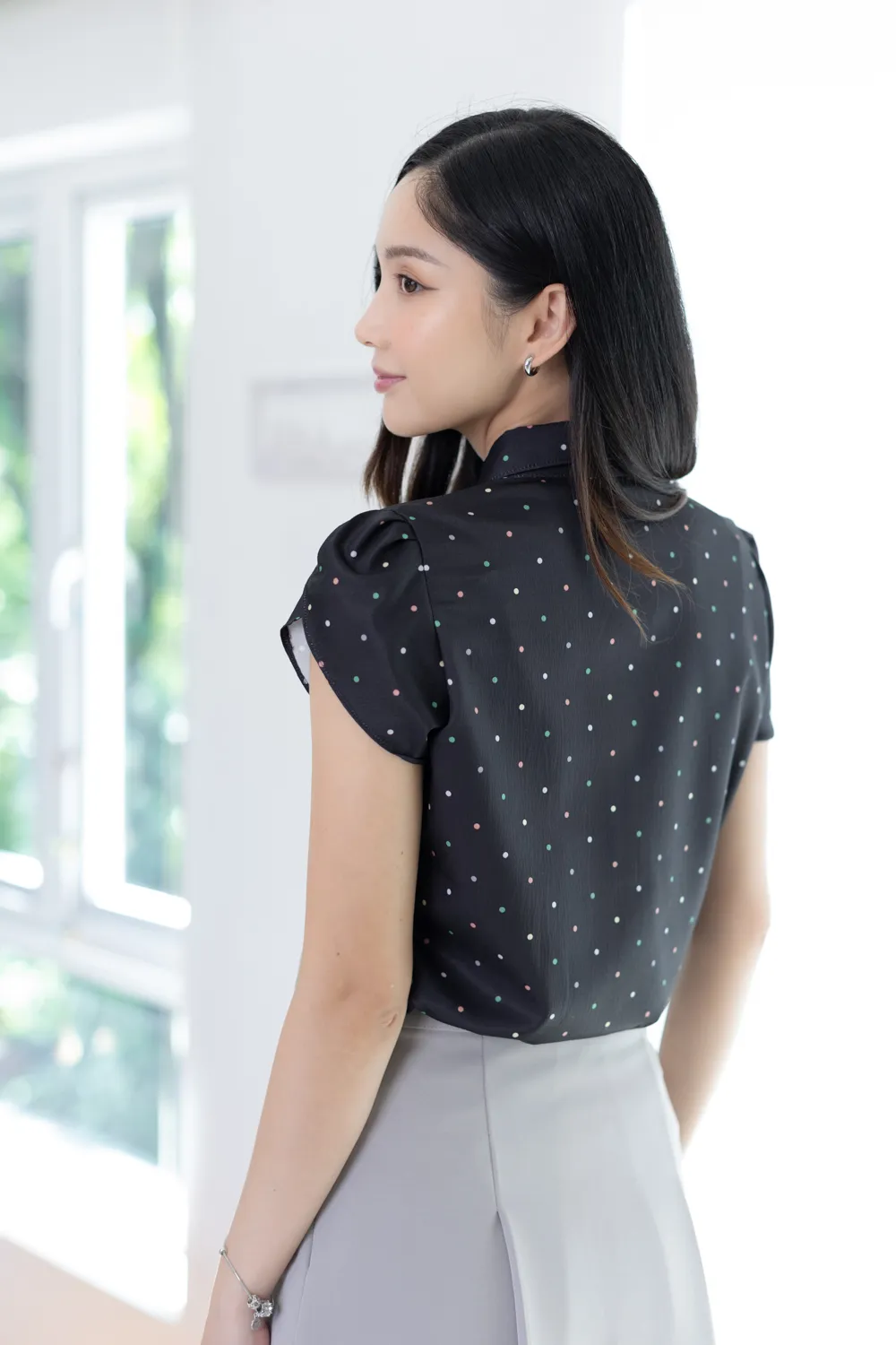 MN0222 Polka Dot Petal Sleeve Shirt – Black - Image 9