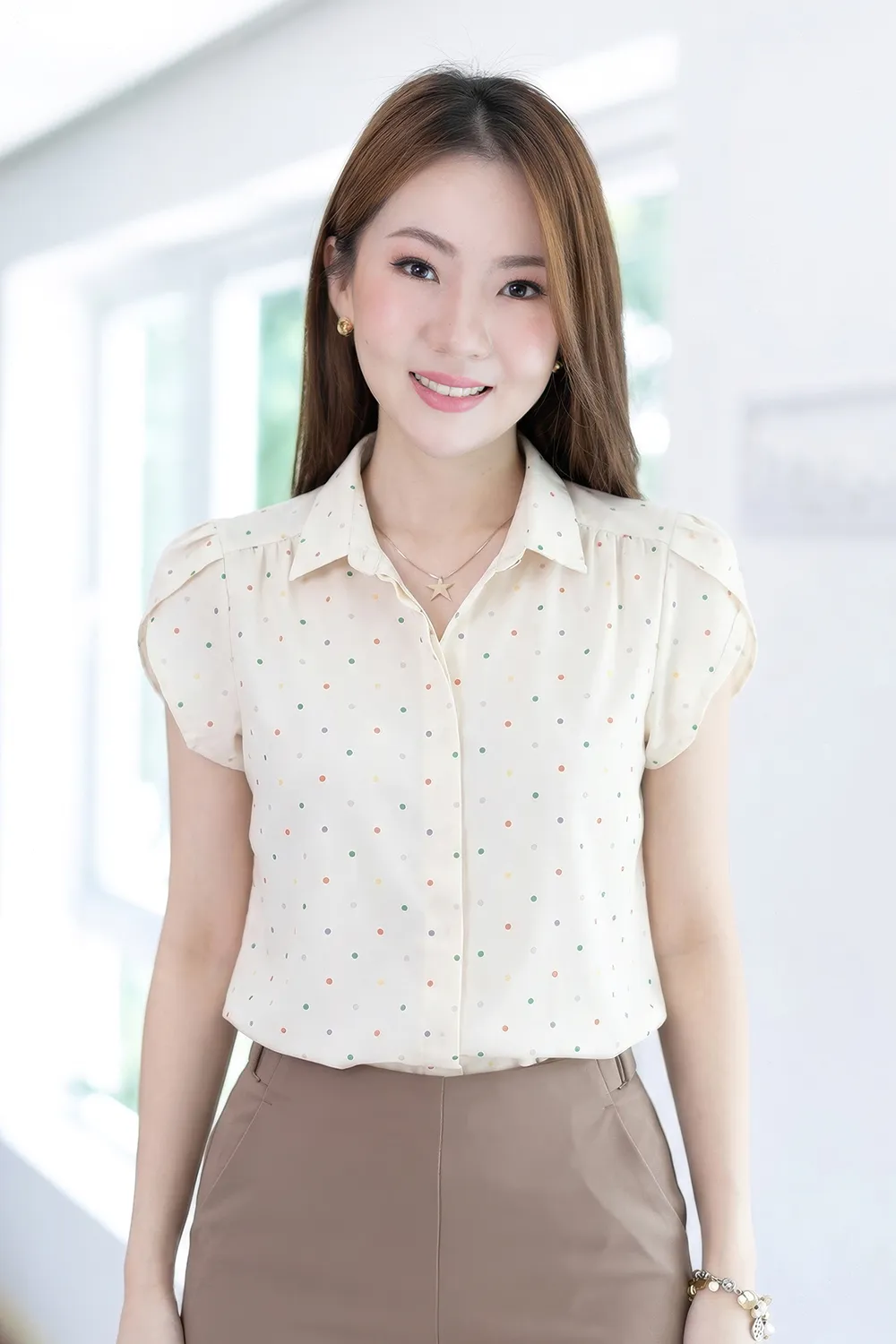 MN0222 Polka Dot Petal Sleeve Shirt – Vanilla