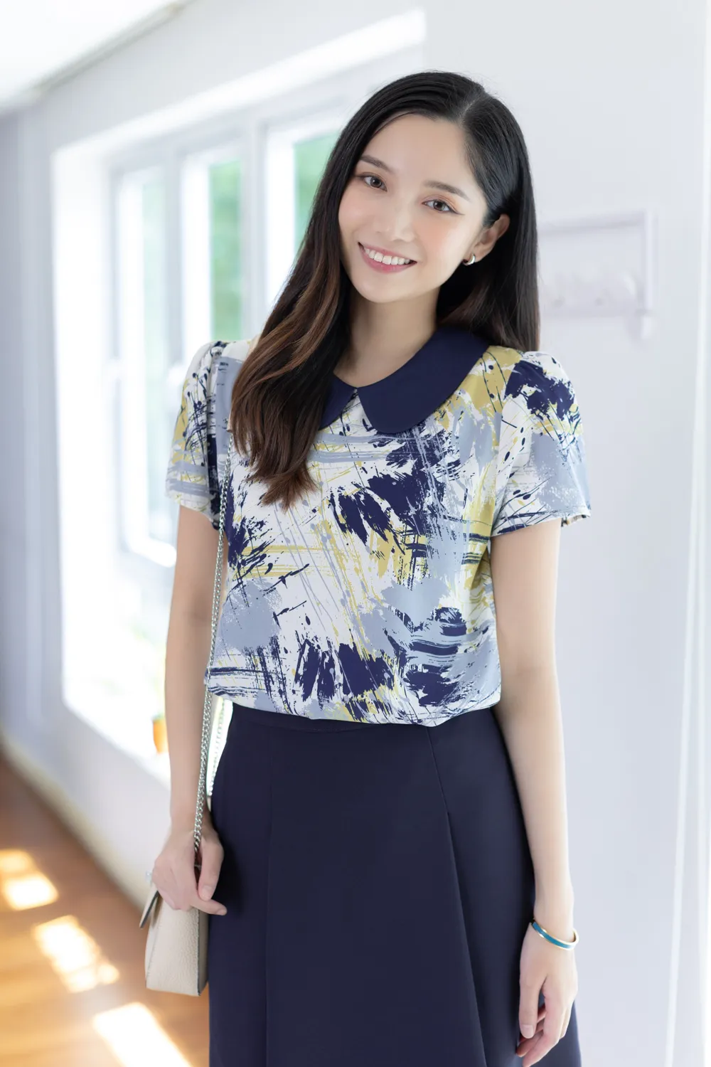 MT0101 Peter Pan Collar Graphic Blouse – Navy Blue