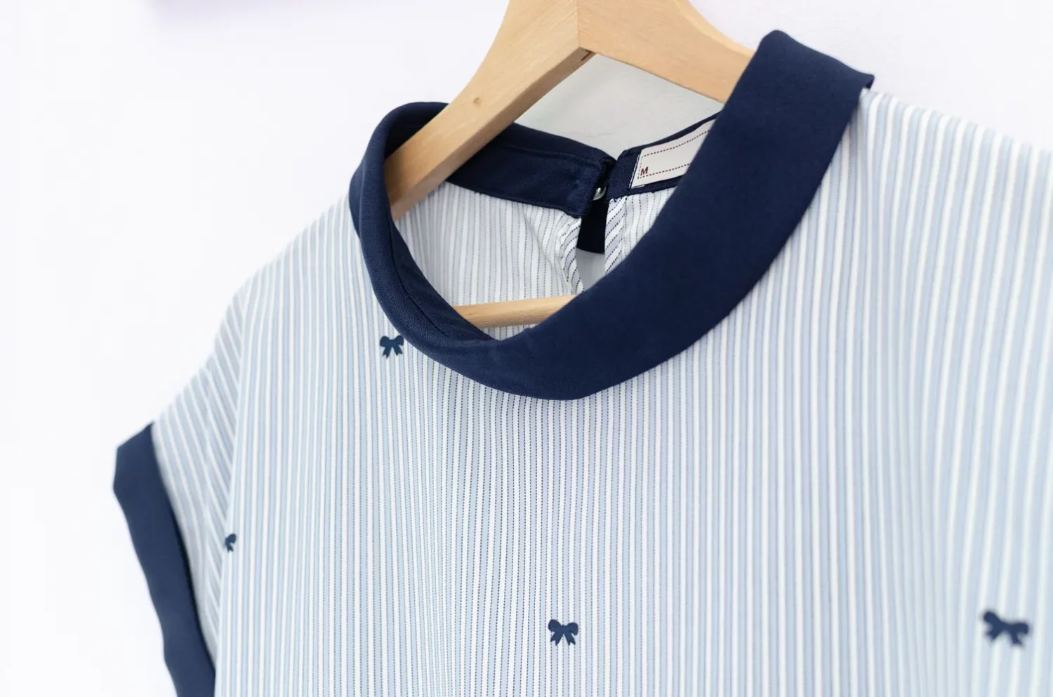 Alternative view of MT2514 Contrast Collar Stripe Blouse – Blue-Navy