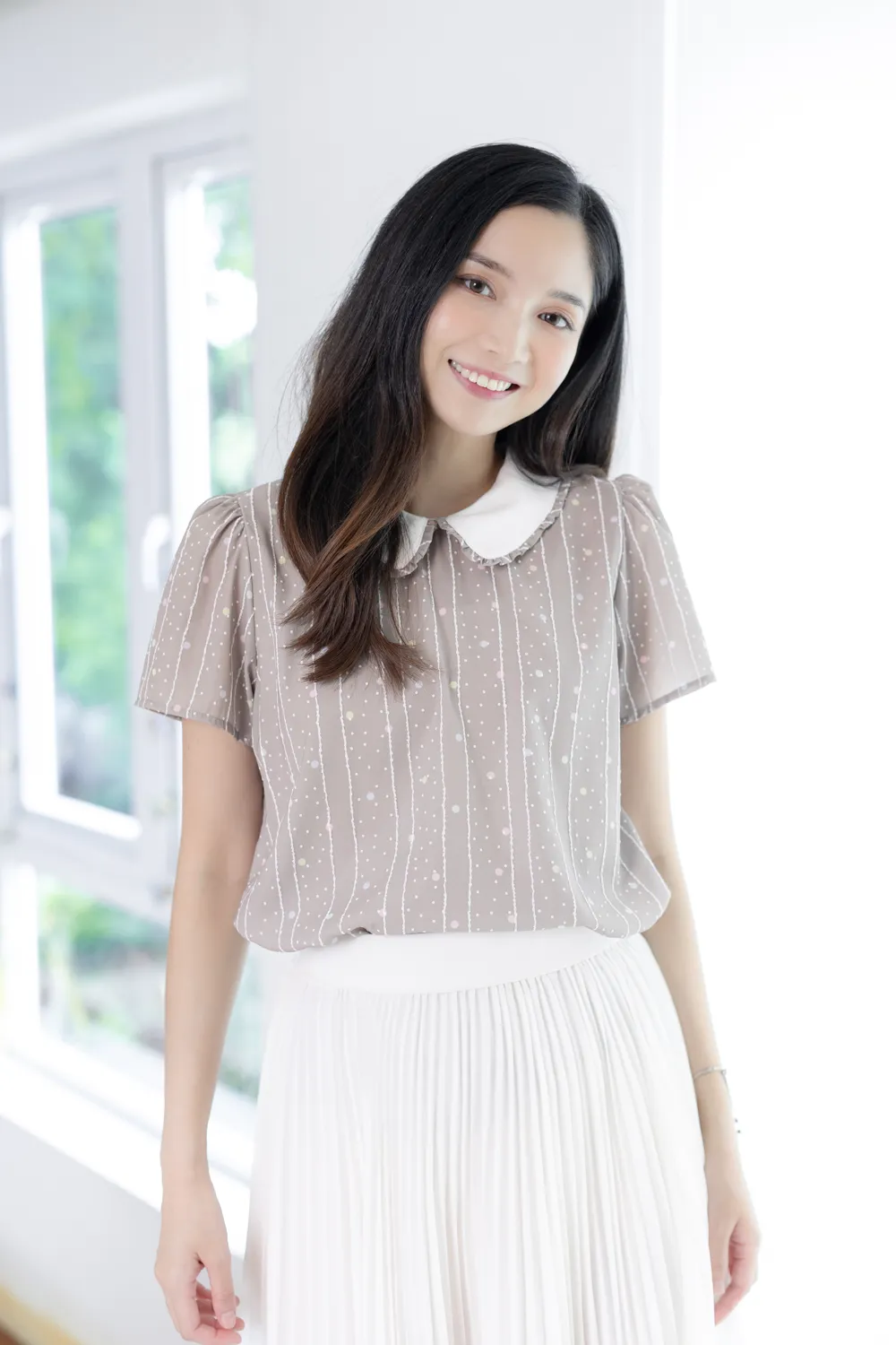 MT7101 Frill Peter Pan Collar Dot Blouse – Gauzy Taupe - Image 7