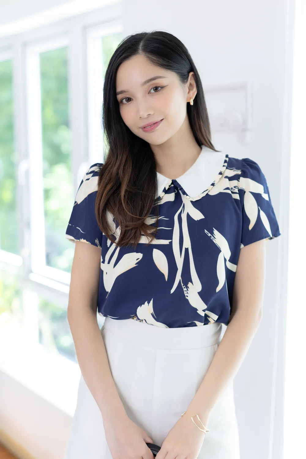 MT7101 Frill Peter Pan Collar Graphic Blouse – Blue
