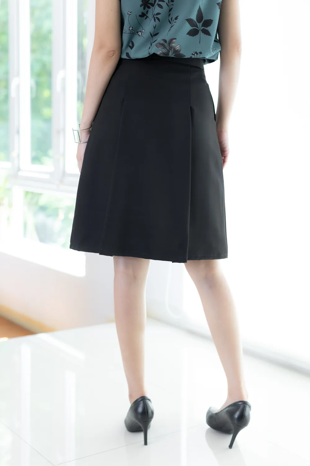 PK04 Pleated A-line Skirt – Black - Image 5
