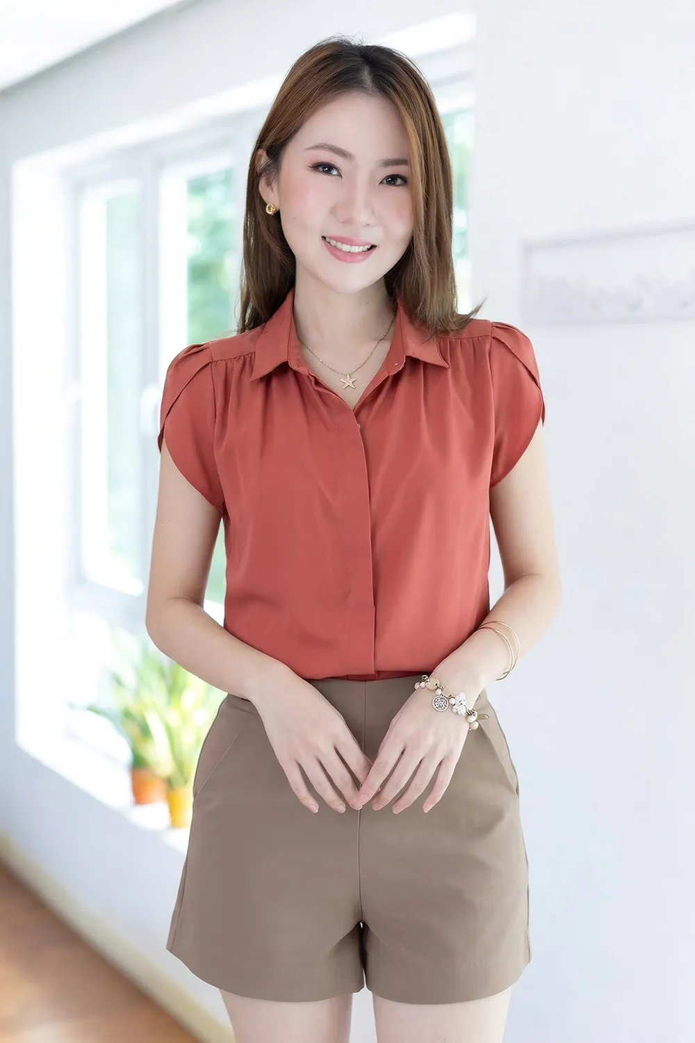 MN0222 Petal Sleeve Shirt – Persimmon