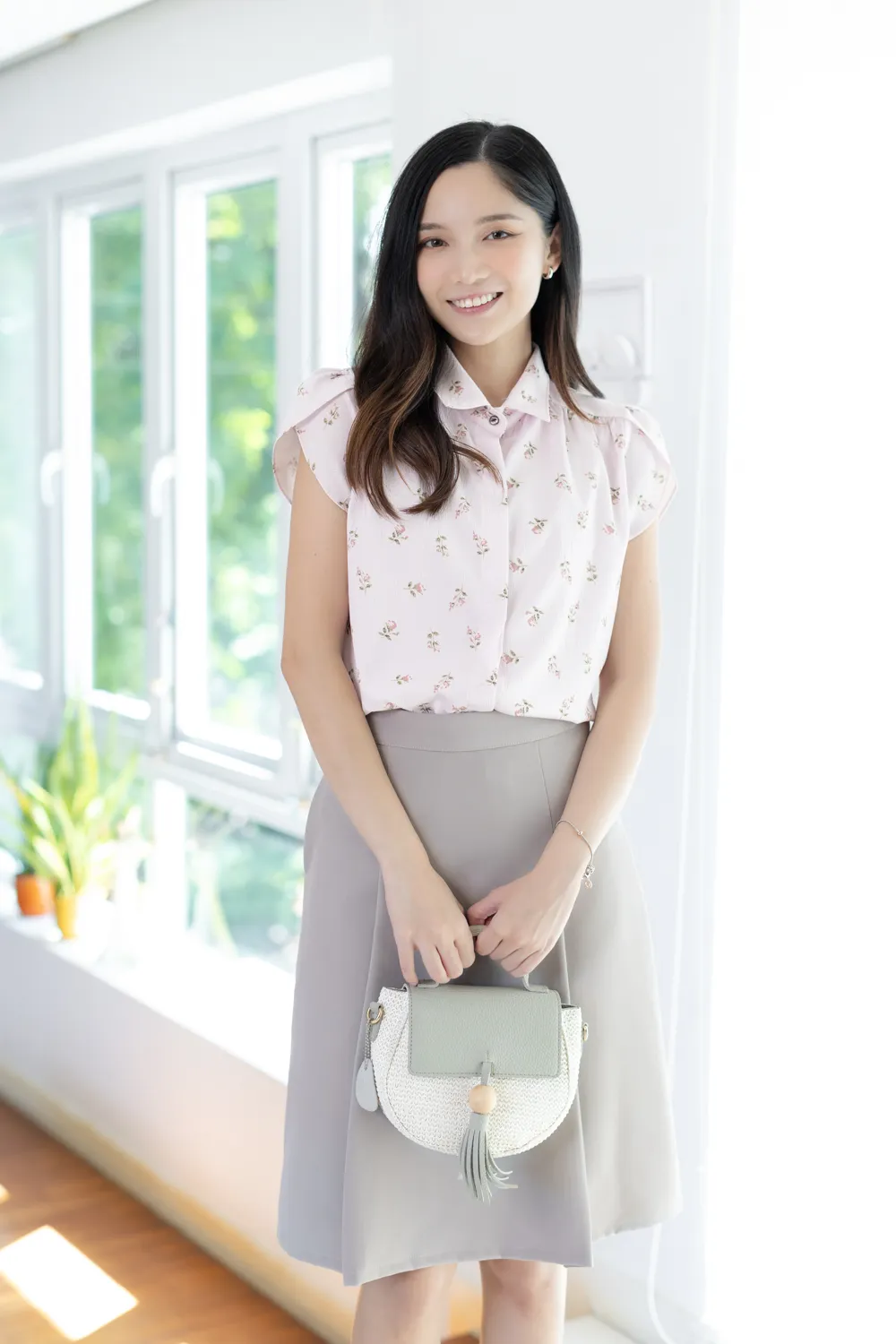 MN0222 Rosie Petal Sleeve Shirt – Pale Pink - Image 4