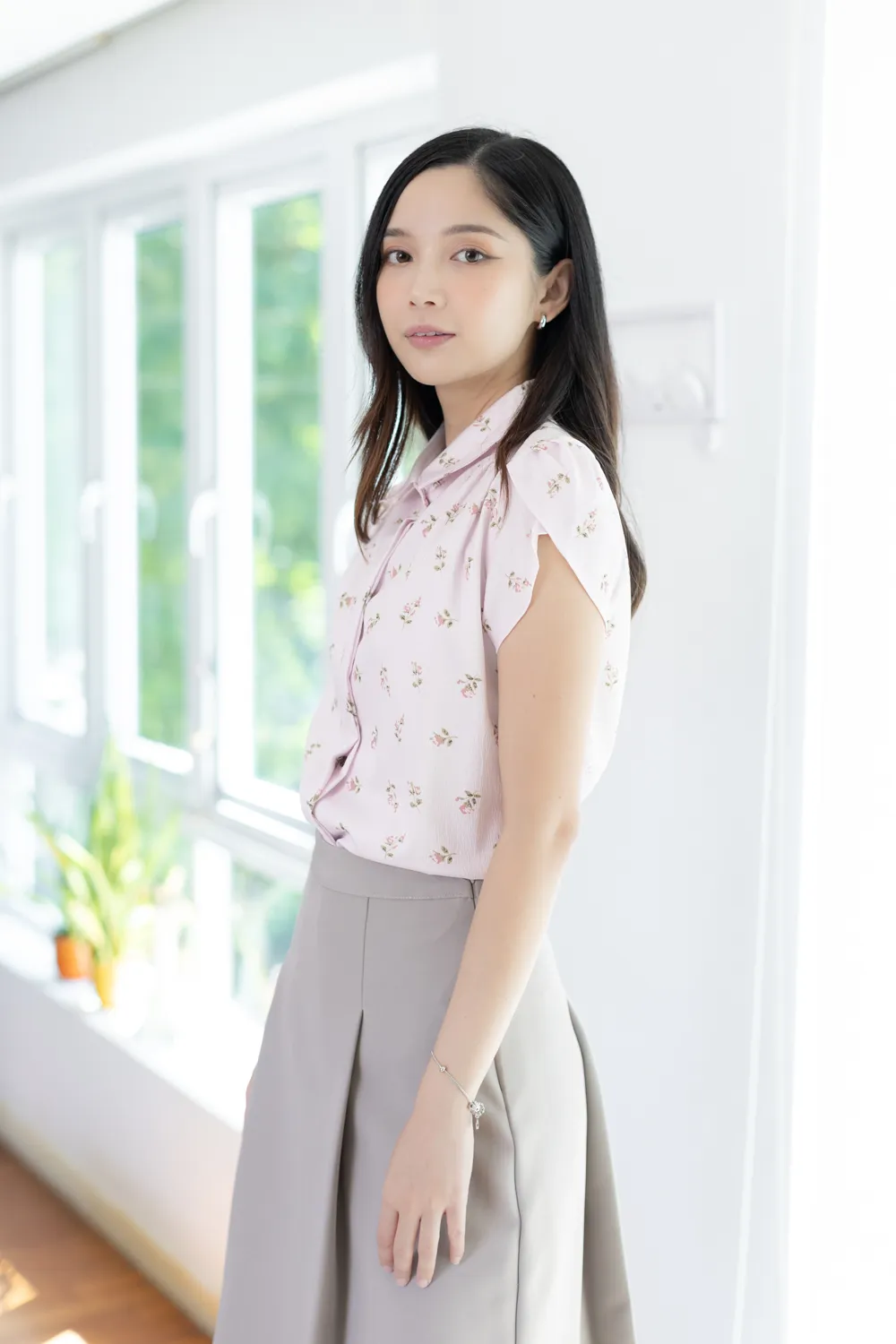 MN0222 Rosie Petal Sleeve Shirt – Pale Pink - Image 5