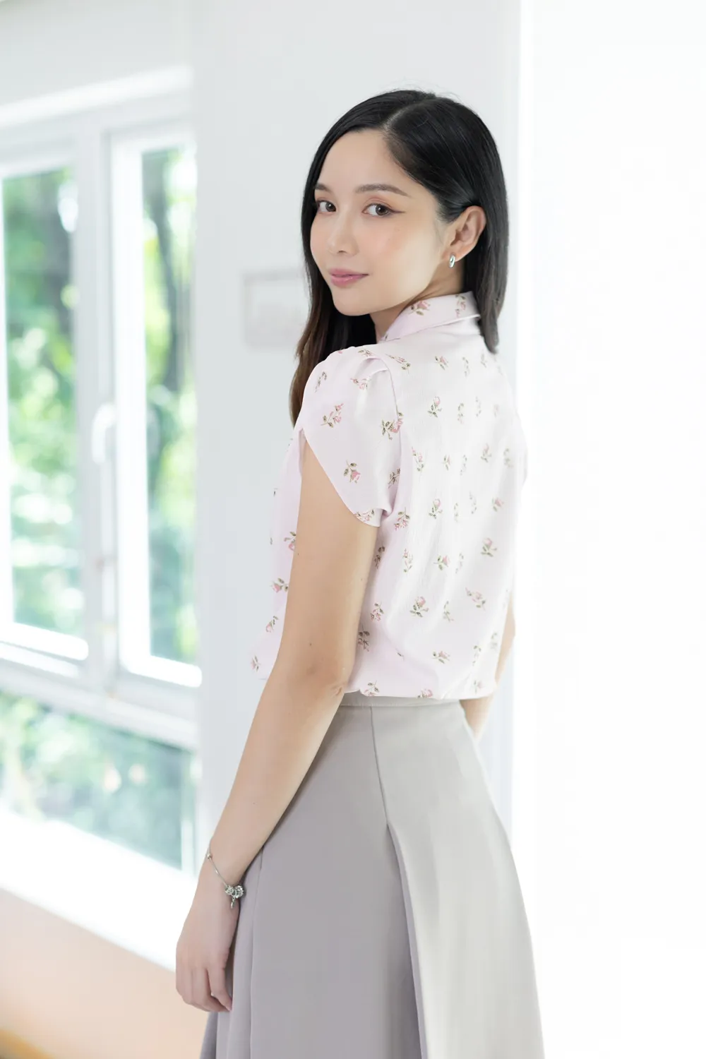 MN0222 Rosie Petal Sleeve Shirt – Pale Pink - Image 9