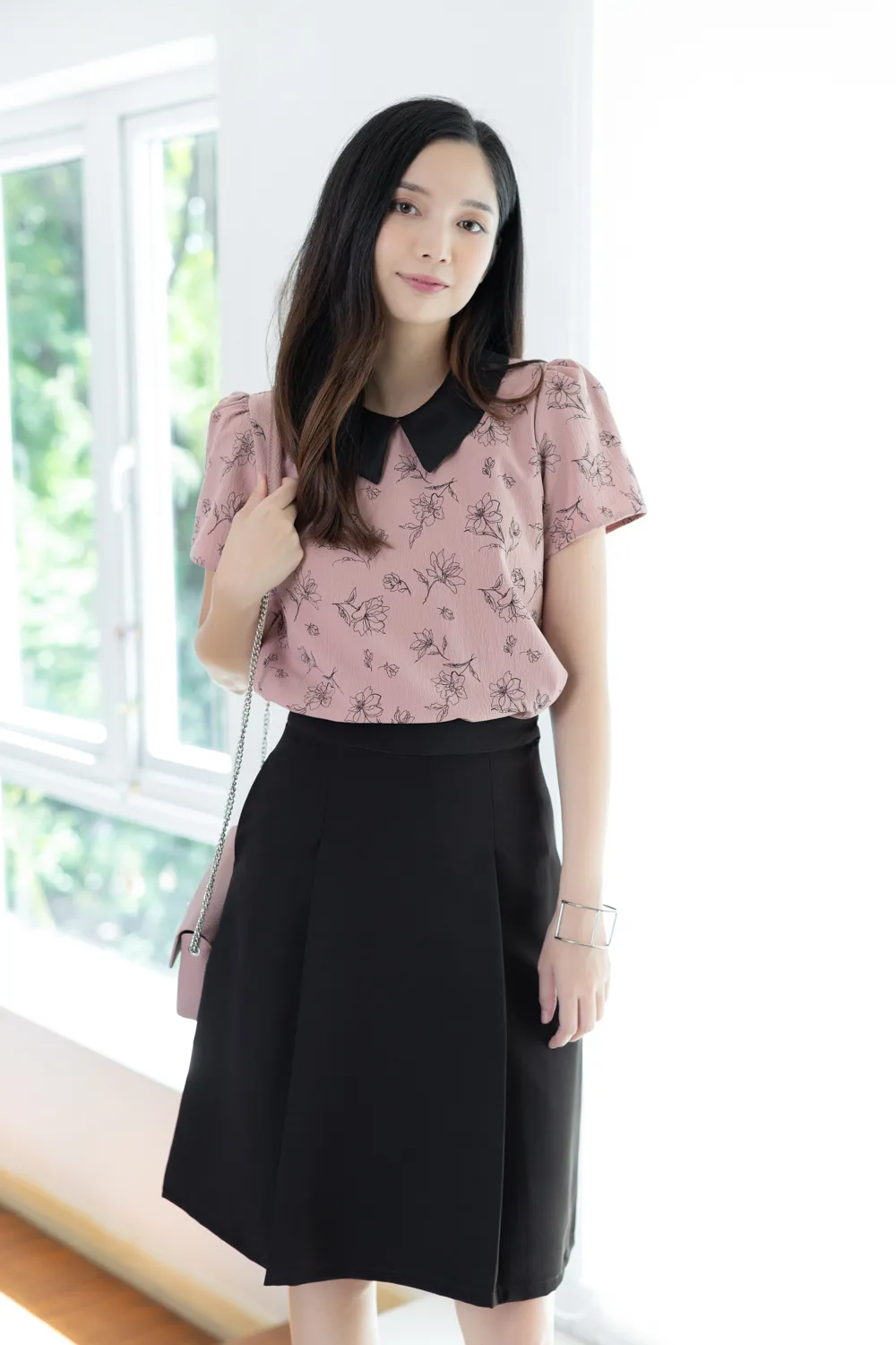 MT1301 Point Collar Floral Crinkled Blouse – Faded Rosy Pink - Image 6
