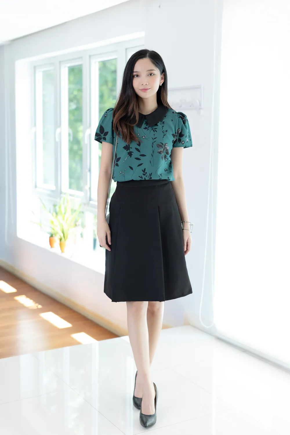 MT1301 Point Collar Twig Blouse – Teal Green - Image 4