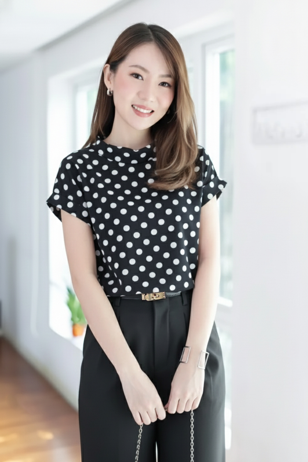 MT2514 Folded Collar Dot Blouse – Black
