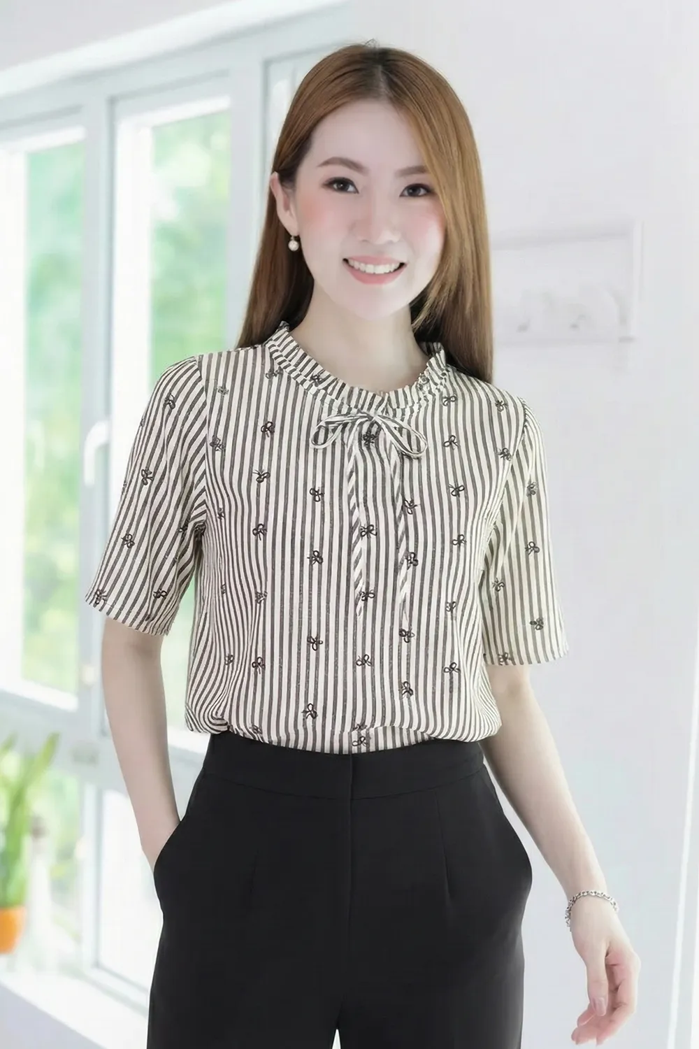 MT6752 Ruff Bow Collar Striped Blouse – Vanilla