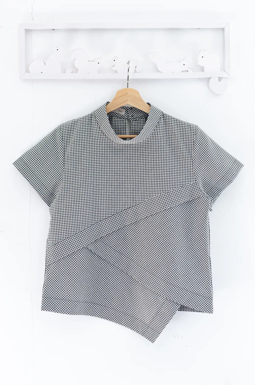 Alternative view of NT1746 Slope Cotton Gingham Blouse – Black