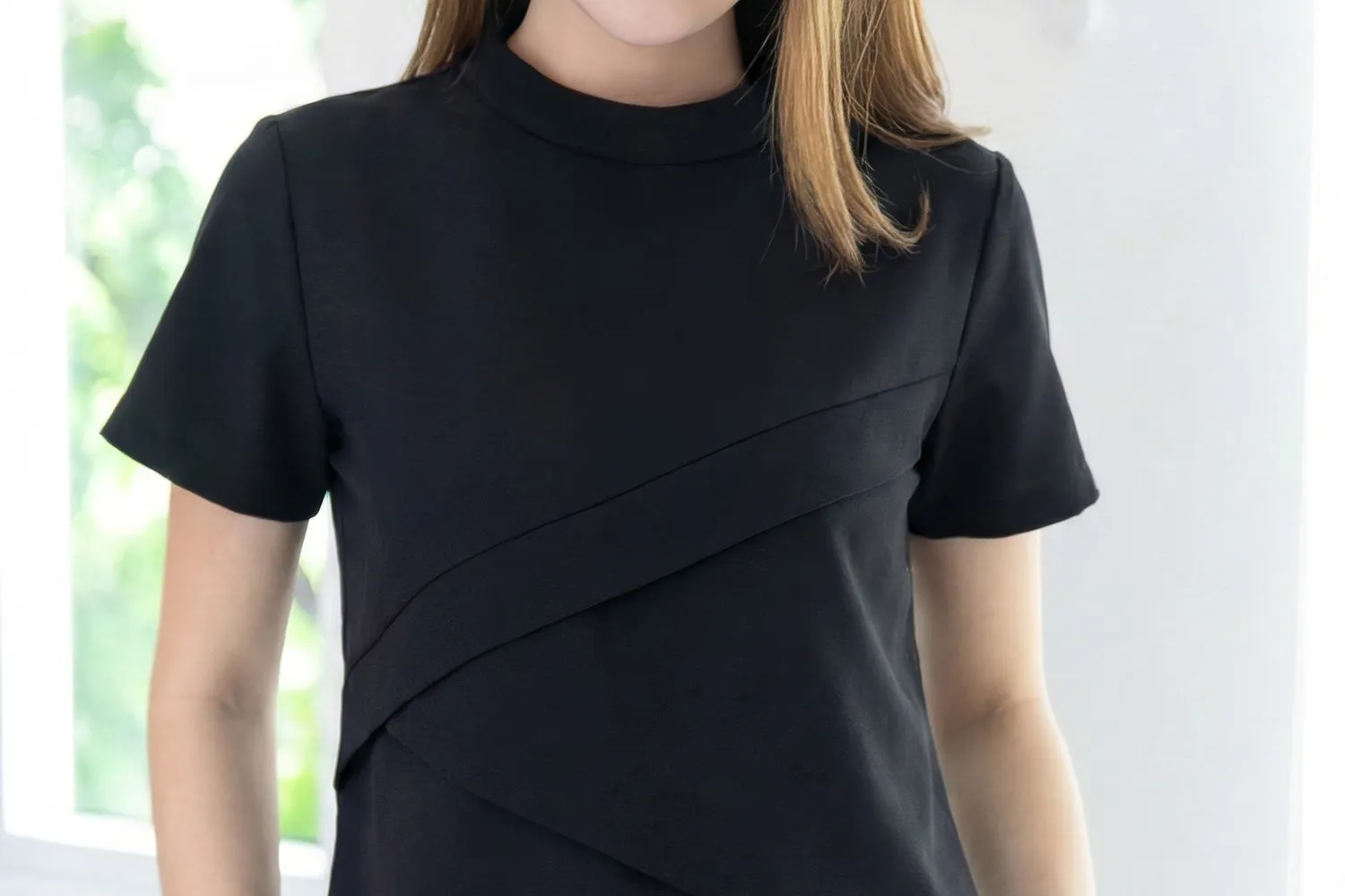 Alternative view of NT1746 Slope Cotton Blouse – Black
