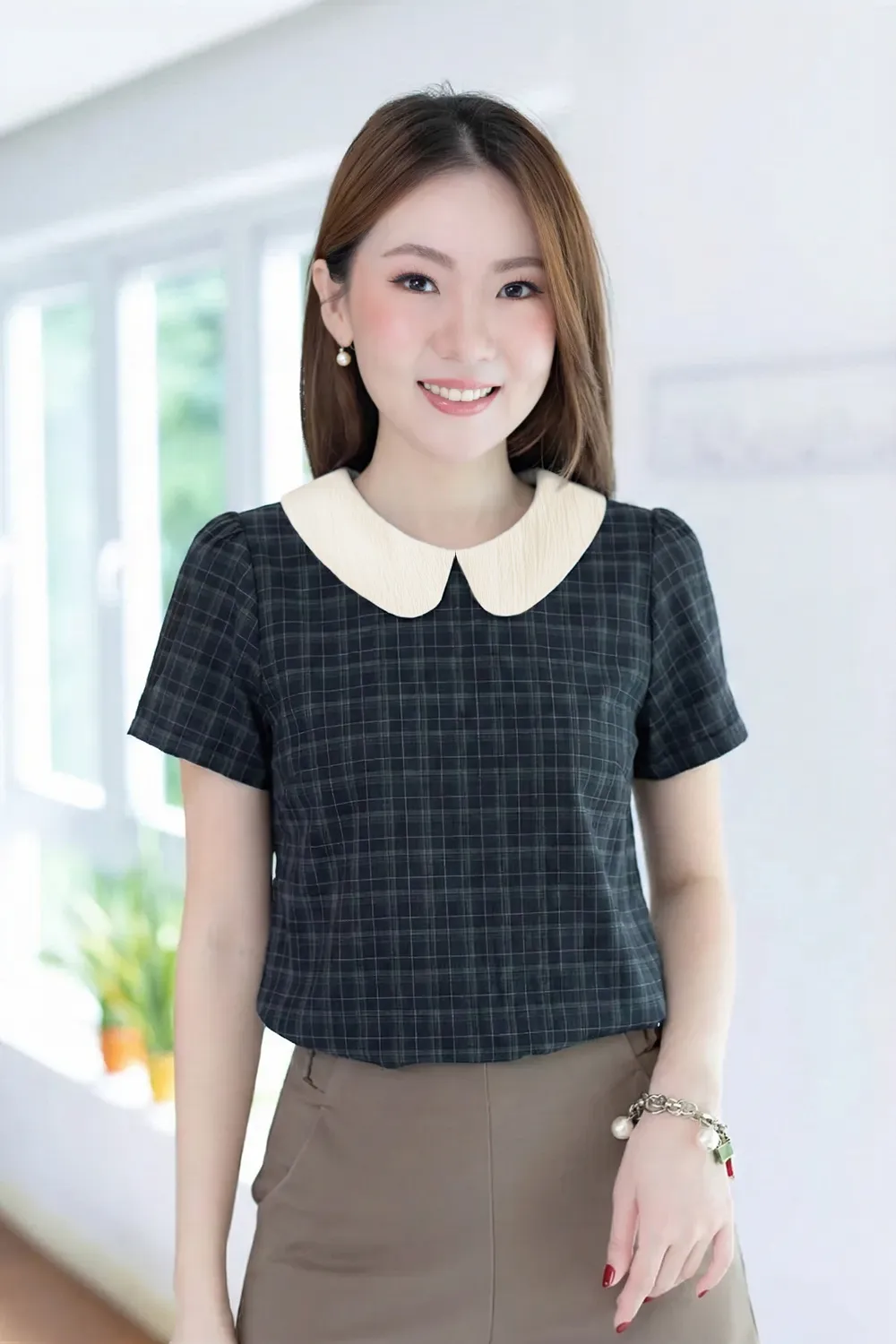 MT0106 Peter Pan Collar Folded Sleeve Crinkled Blouse – Midnight Grey