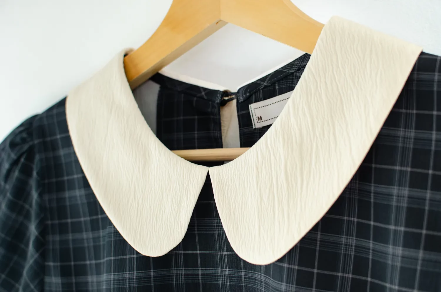 Alternative view of MT0106 Peter Pan Collar Folded Sleeve Crinkled Blouse – Midnight Grey