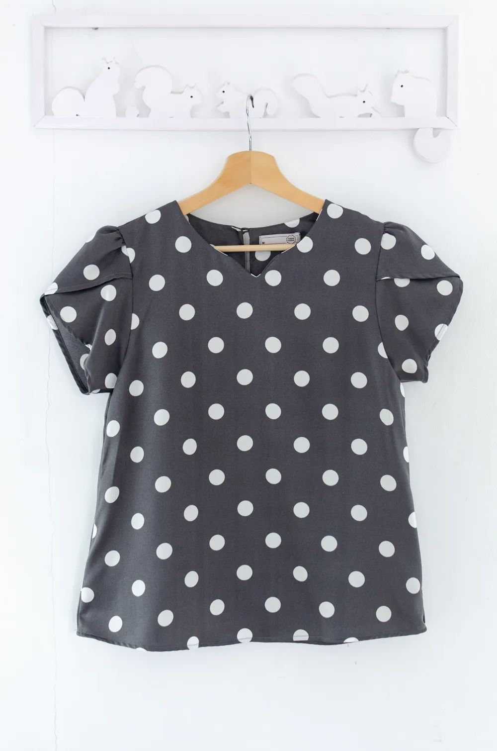 Alternative view of MT0202 Dot Petal Sleeve Blouse – Dark Grey