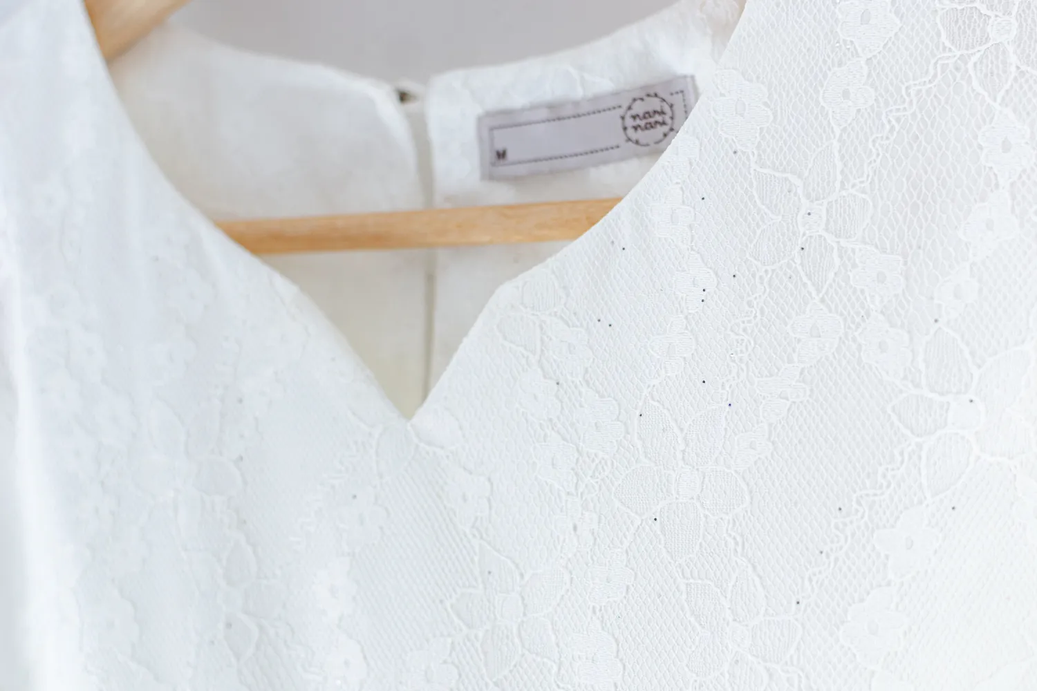 Alternative view of MT0202 Lace Petal Sleeve Blouse – White