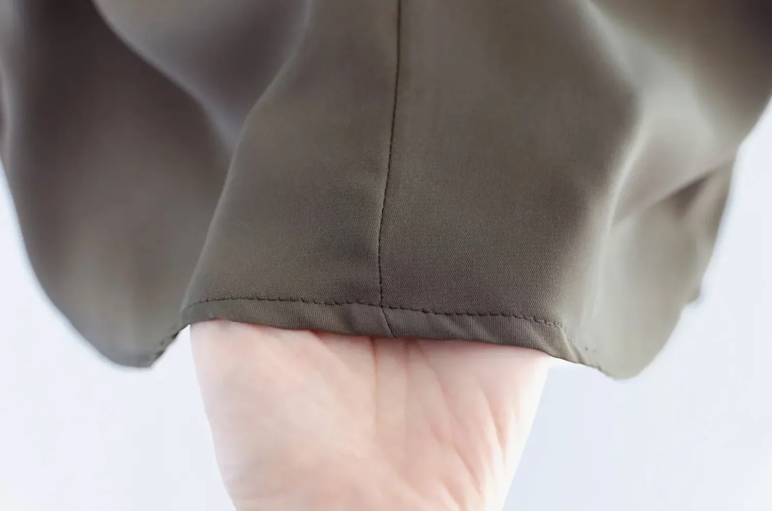 Alternative view of MT0601 V-Collar Sophie Blouse – Dusty Olive Grey