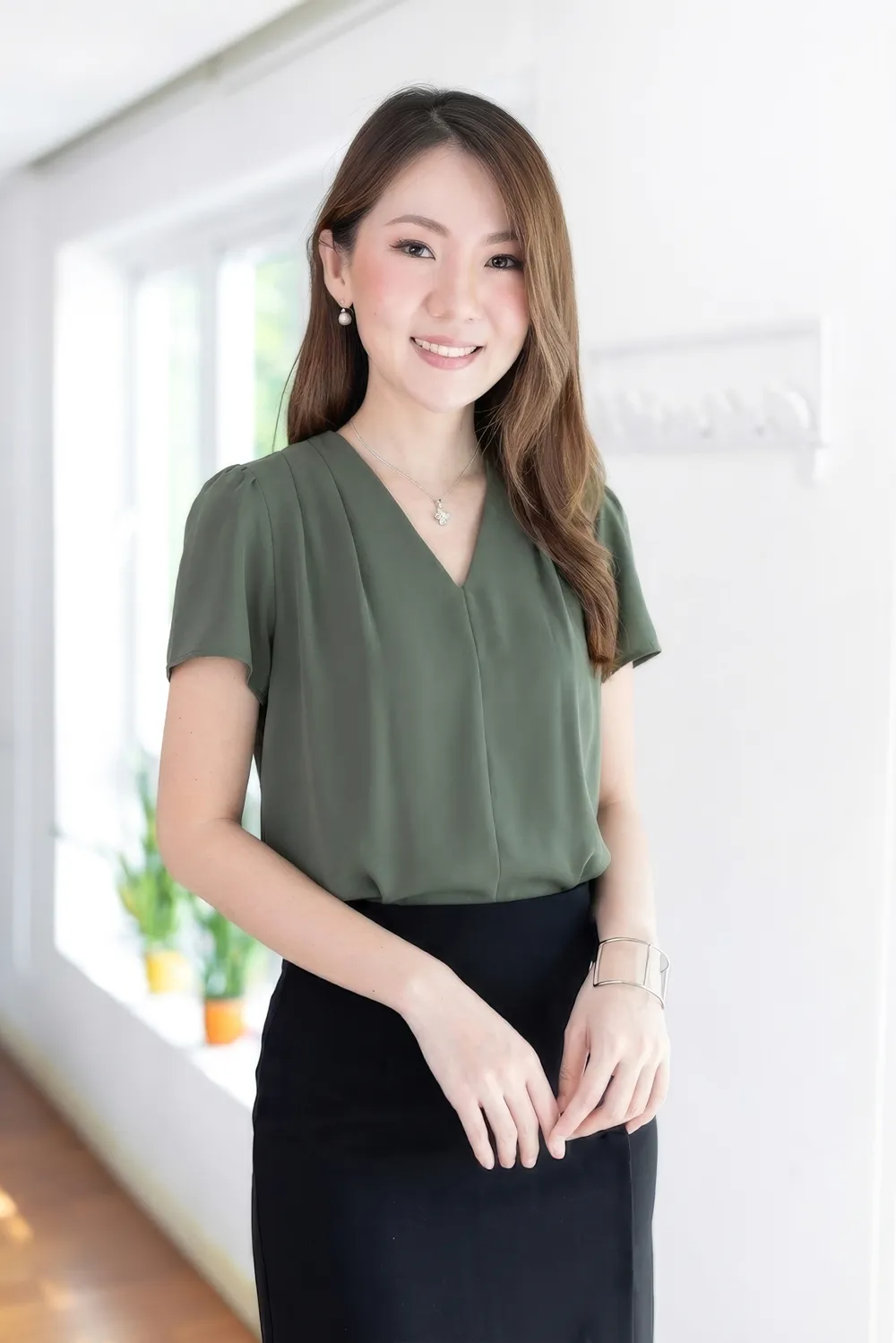 MT0601 V-Collar Sophie Blouse – Sage Green