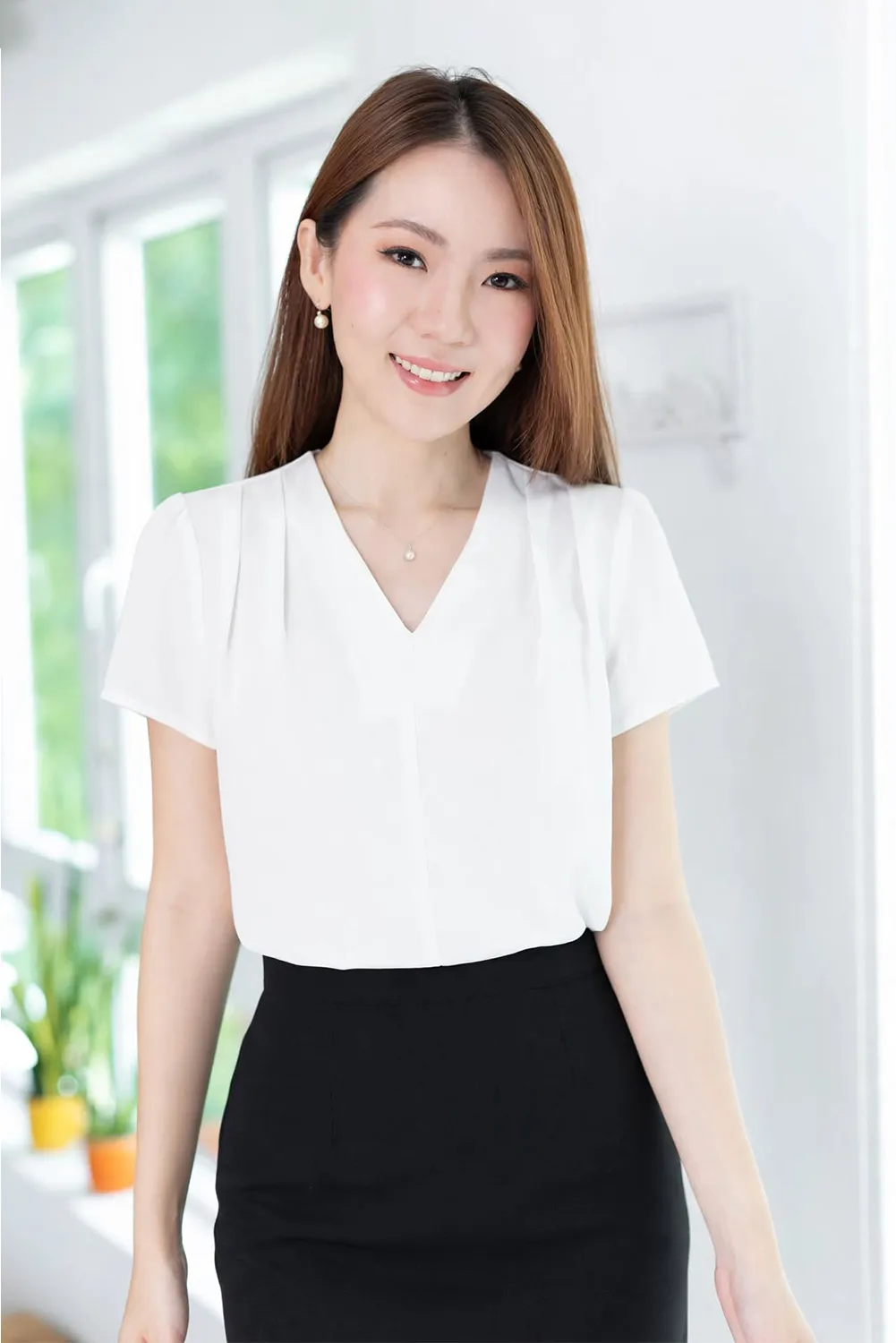 MT0601 V-Collar Sophie Blouse – White