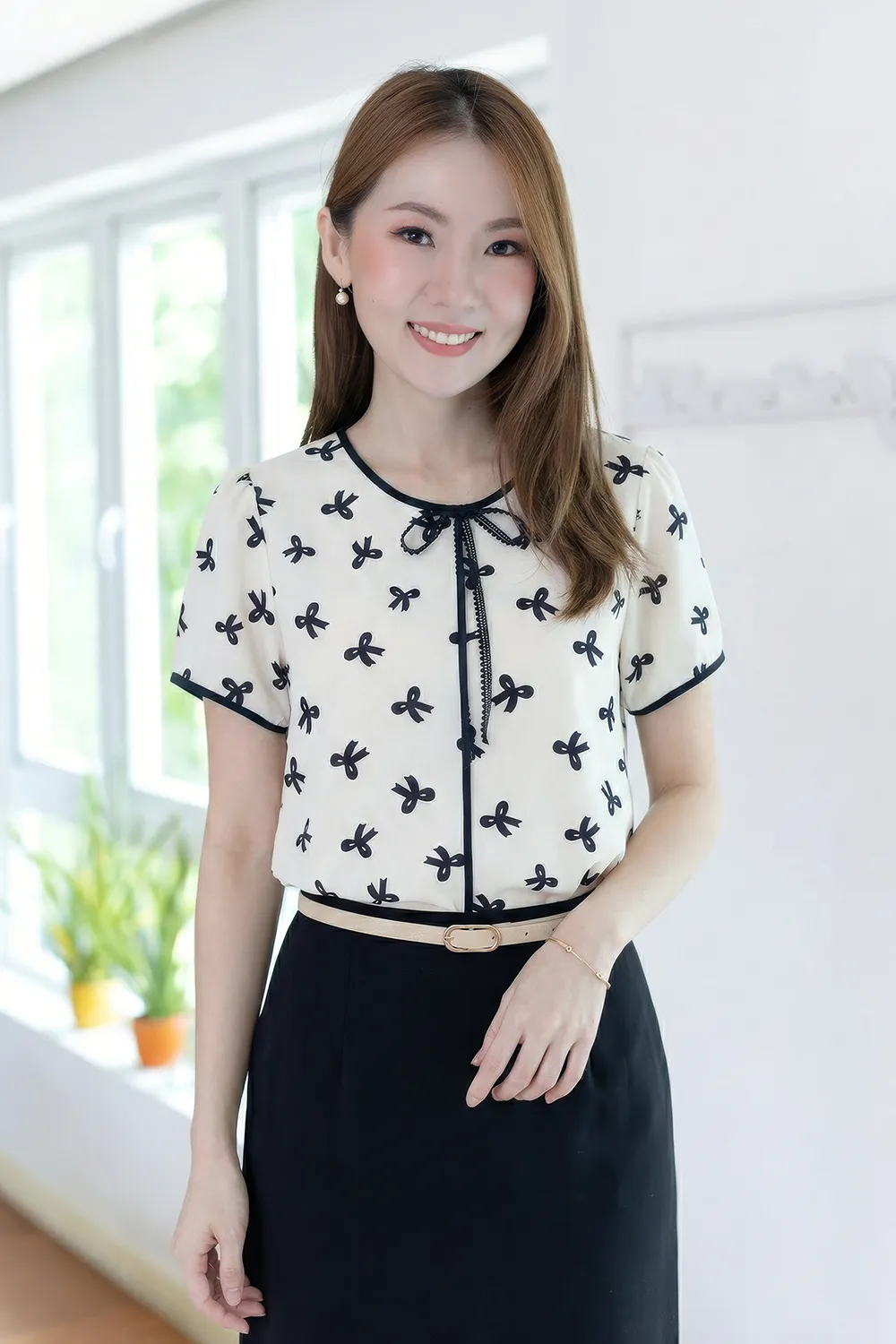 MT1556 Ribbon Bow Blouse – White