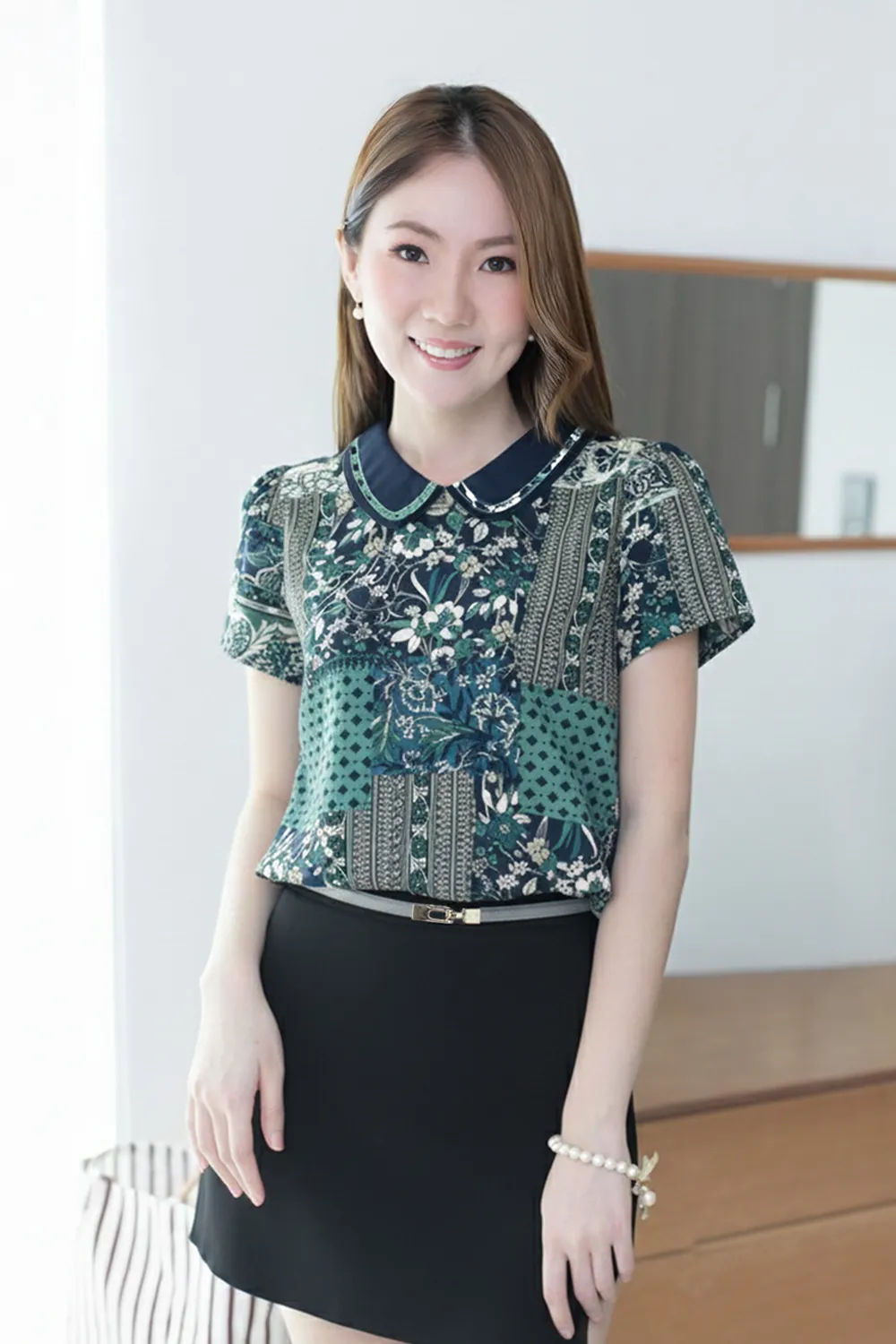 MT4101 Trimmed Peter Pan Collar Blouse – Green Botanic Patch - Image 5