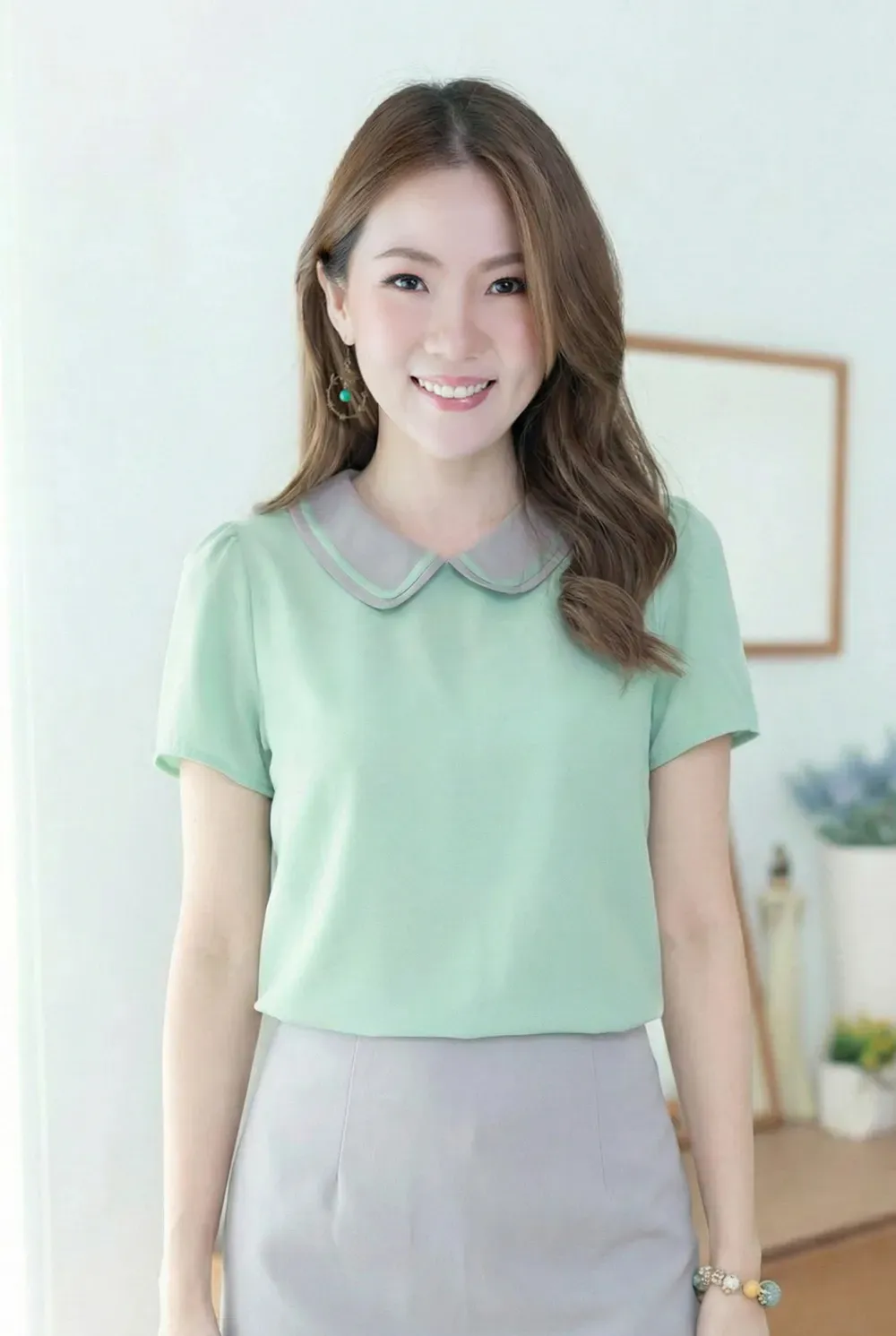 MT4101 Trimmed Peter Pan Collar Blouse – Mint Green