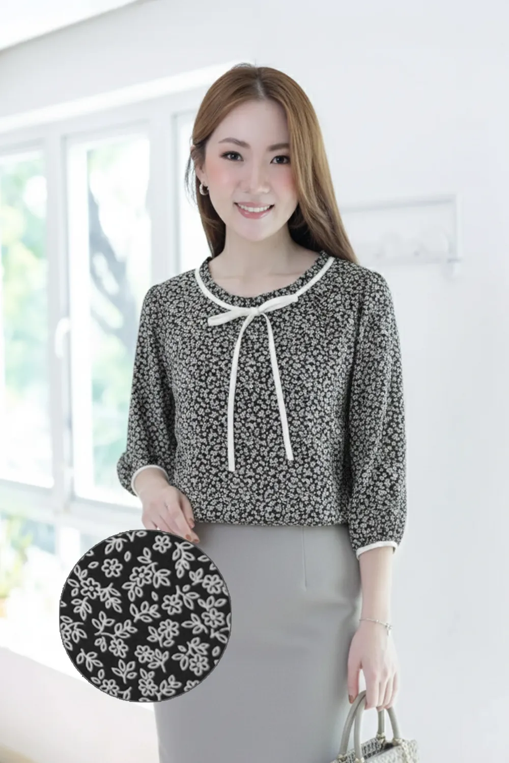 MT4834 Ruff Collar Tiny Flower Blouse – Black