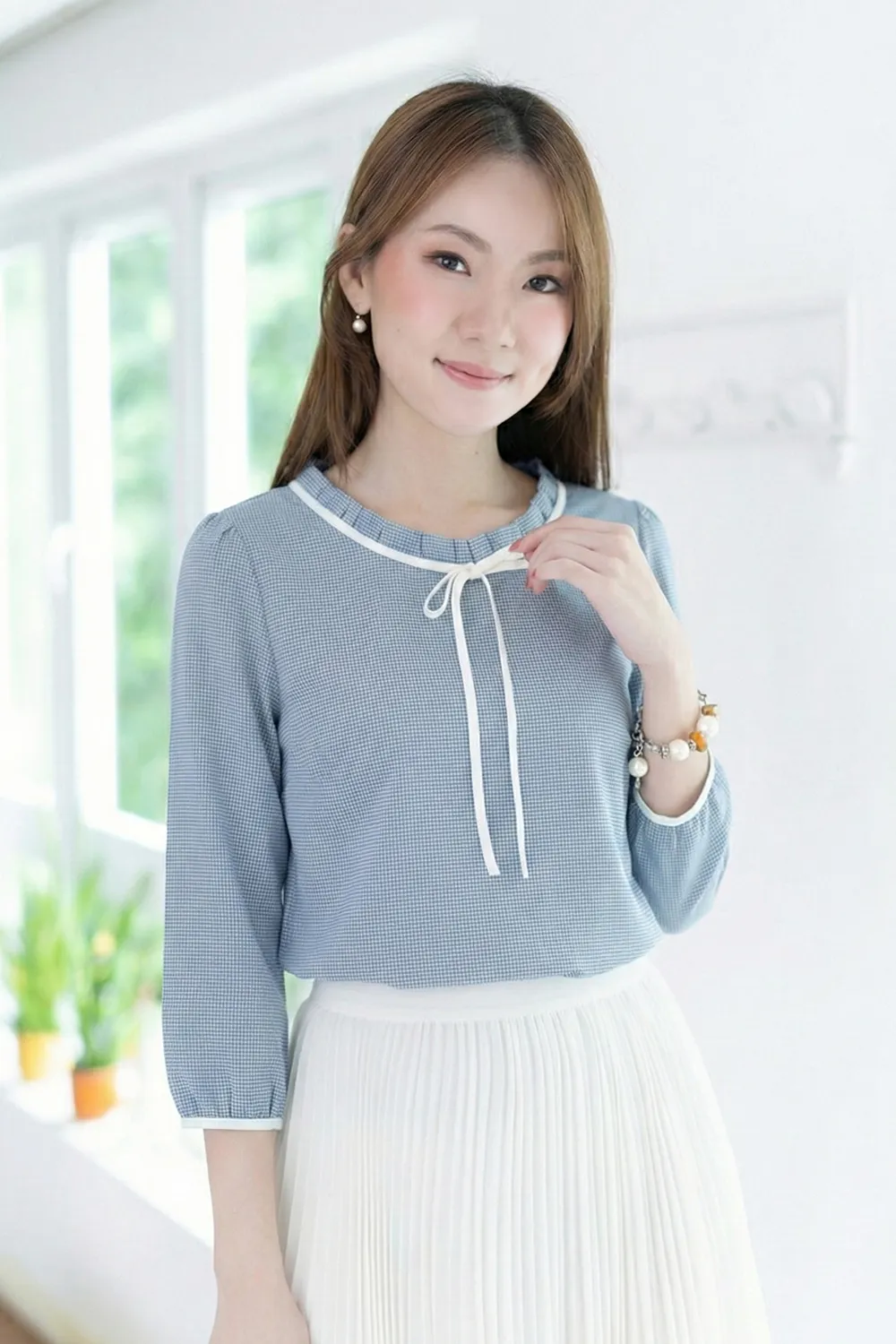 MT4834 Ruff Collar Shinori Blouse – Blue
